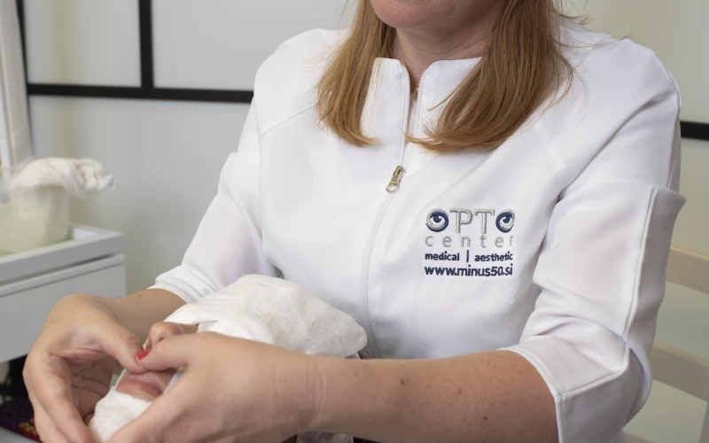 Optocenter | Optika Minus 50 - Aha kisline 